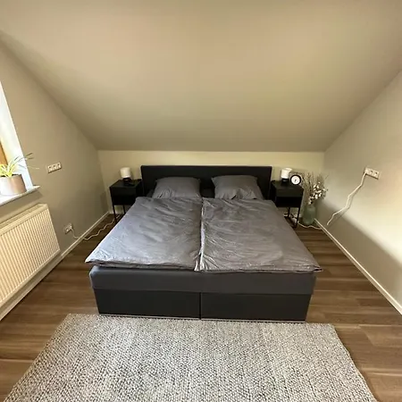 홈스테이 Einzigartiges Haus Mit Pool Grossem Garten Und Kamin *