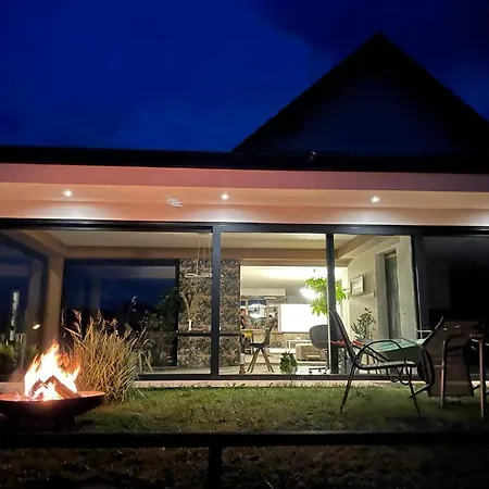 Pansiyon Einzigartiges Haus Mit Pool Grossem Garten Und Kamin Bad Salzungen